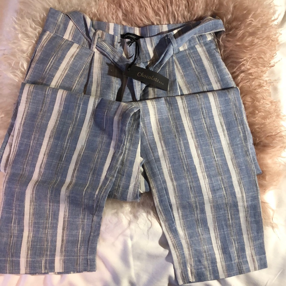 High-Waisted Cropped Pants